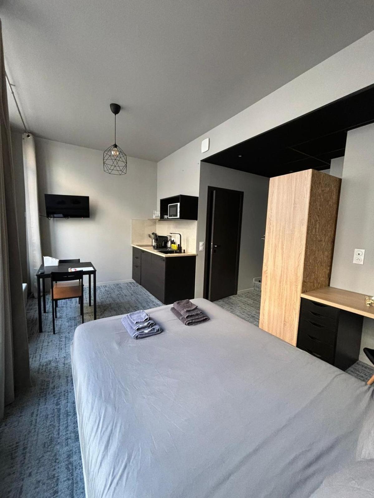Le 12 Wifi Cosy Parking 3 Apartment Saint-Etienne  Exterior photo